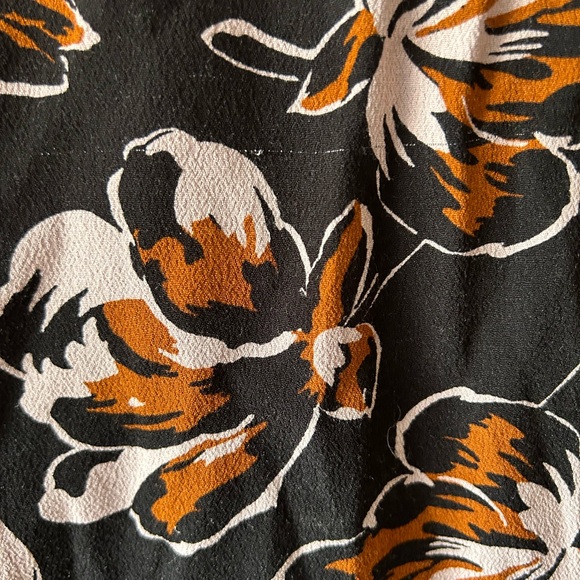 Madewell Floral Black Boxy Top Size Medium Relaxed Fit 100% viscose - Picture 11 of 12